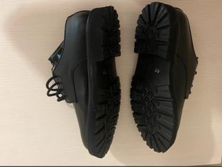 Zapatos Pielcort Negros. Marca SYMPATEX