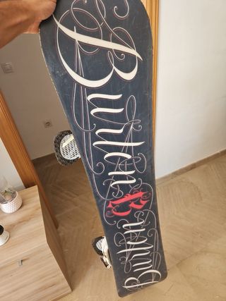 Snowboard Burton con fijaciones