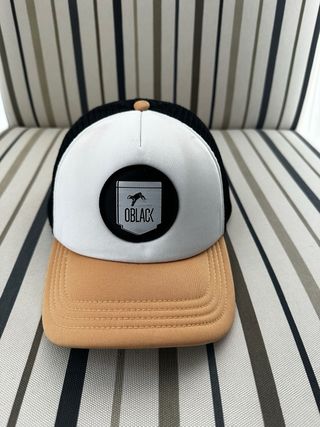 Gorra OBLACK Negra, Blanca y Beige 