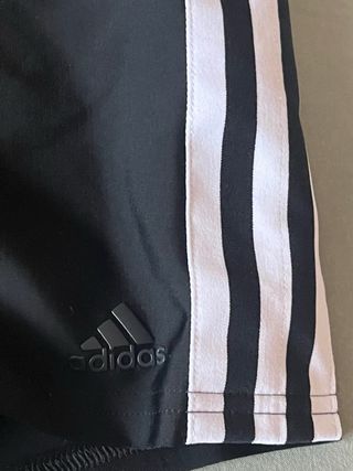 Pantalones cortos Adidas rayas ajustables