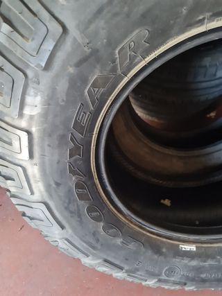 2 Neumáticos Goodyear Wrangler 37x12.50R17 2017

