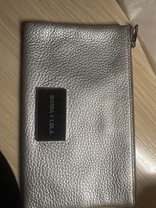 BIMBA Y LOLA Cartera de mano plateada