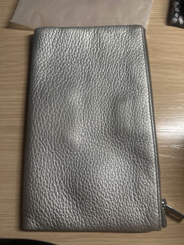 BIMBA Y LOLA Cartera de mano plateada