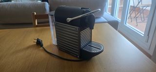Cafetera Nespresso Pixie
