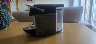 Cafetera Nespresso Pixie