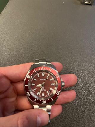 Seiko Prospex Samurai Rojo Automático
