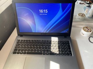 ASUS VivoBook 15 X540MA Intel Celeron 