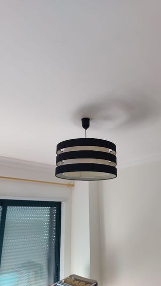 2 Candeeiros de Tecido Pretos e Brancos