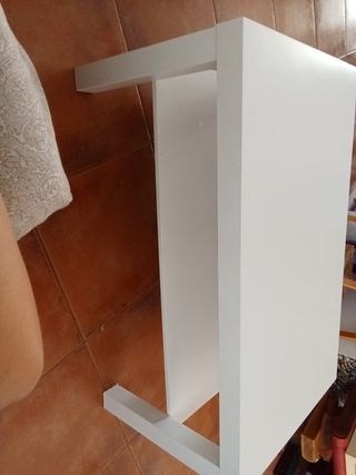 Mesa de centro blanca de madera