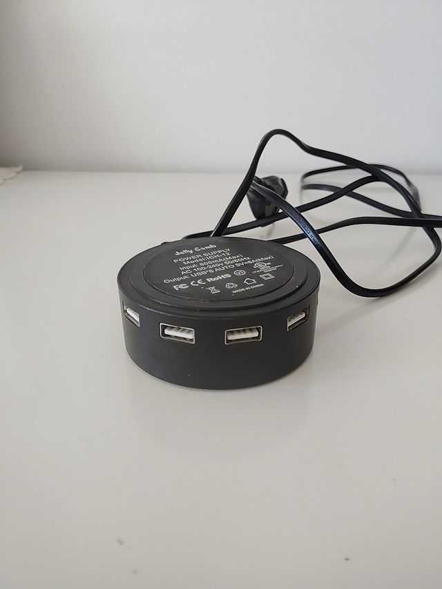 Hub USB 6 Puertos Cargador Móvil