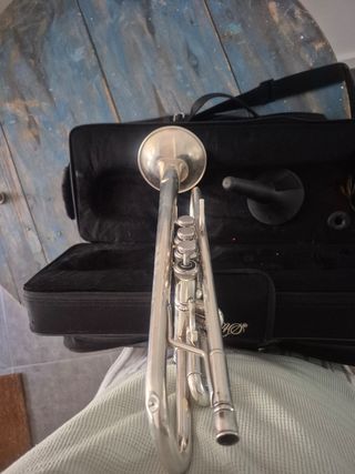 Trompeta Stomvi Mahler Titanio