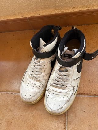 Zapatillas Nike Air Force 1 Mid Blancas Negras