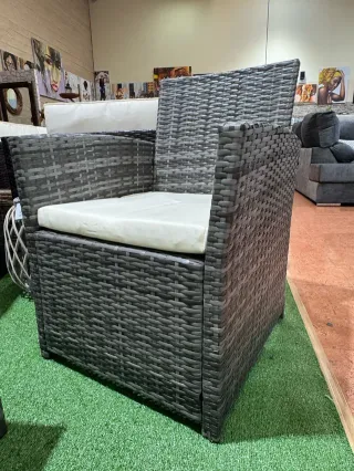 Conjunto Sofa + 2 Sillones + Mesa de Ratan