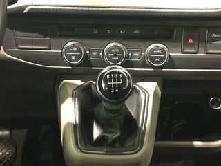 Volkswagen Transporter Caravelle Trendline FWD