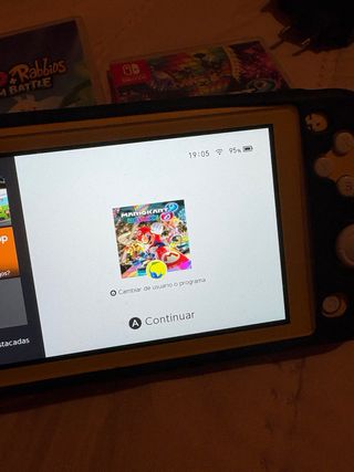 Nintendo Switch Lite Amarilla y Negra