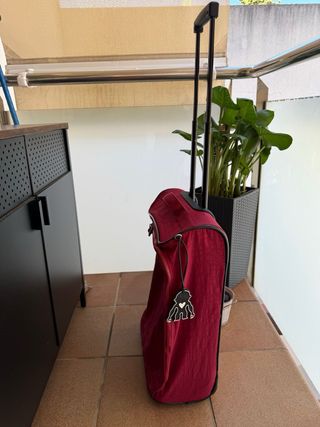 Maleta de viaje Kipling roja