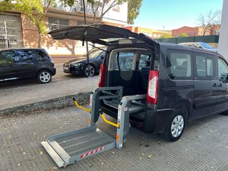 Citroen Jumpy trampilla elevadora