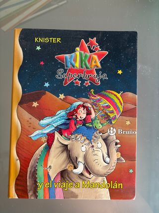 Tres libros de la saga Kika Superbruja