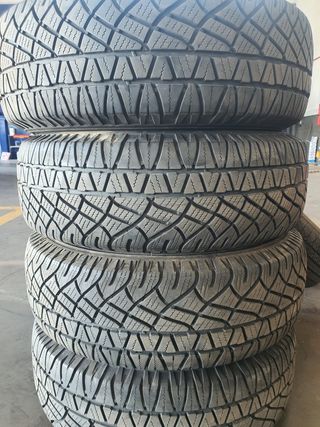 Michelin Latitude Cross 245/70 R16