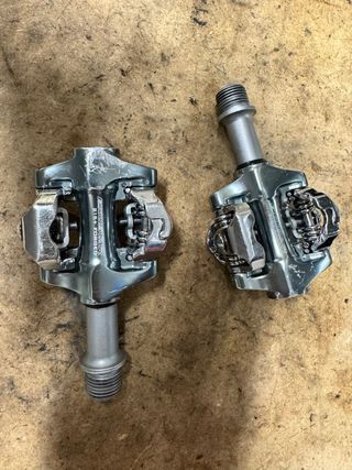Pedales Exustar PM215+ Forged