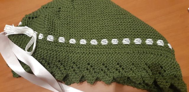 Eskuz egindako tokilla/ Toquilla hecha a mano