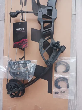 Arco Hoyt Stratos 40 diestro