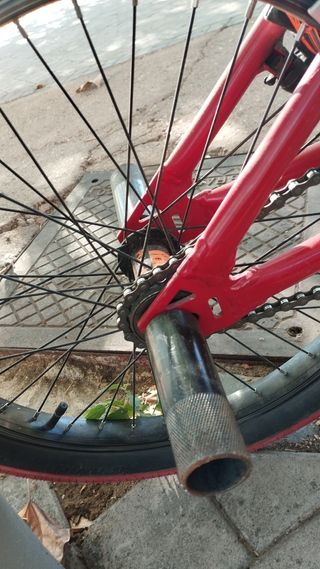 Excelente bicicleta BMX Btwin WIPE 20" :)