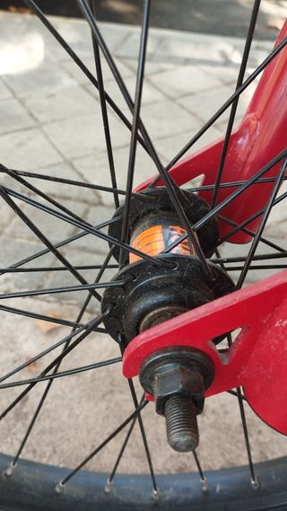Excelente bicicleta BMX Btwin WIPE 20" :)
