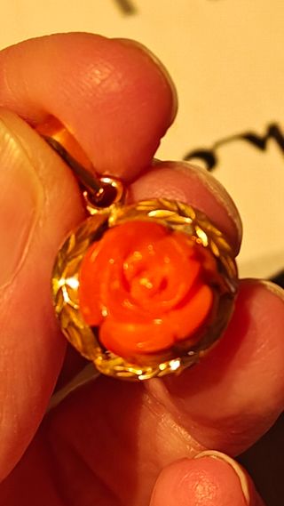 Conjunto oro y coral rosa vintange 