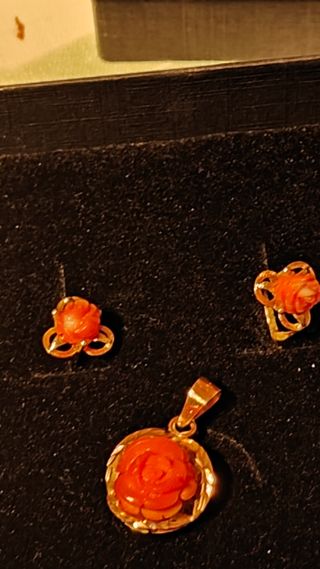 Conjunto oro y coral rosa vintange 