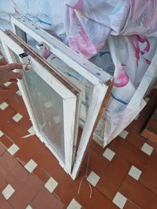 Ventana de WC