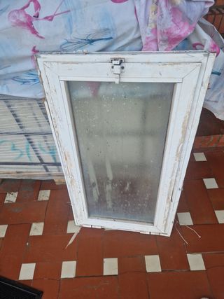 Ventana de WC