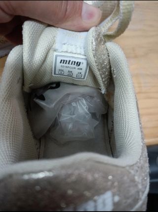 Deportivas Mustang Doradas Brillantes