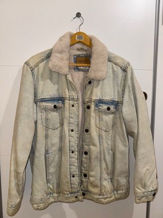 Chaqueta Pull&Bear vaquera forrada