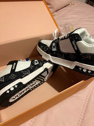 Zapatillas Louis Vuitton Training Negras y Blancas