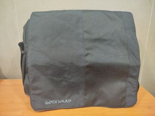 Bolsa maletín bandolera Geonaute negra