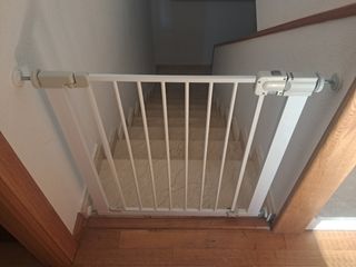 Barrera Seguridad Niños Safety 1st Escalera