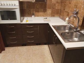 Cocina completa con horno, vitro y microondas