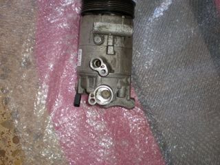 Compresor A/C VW AG 5Q0 820 803 D  