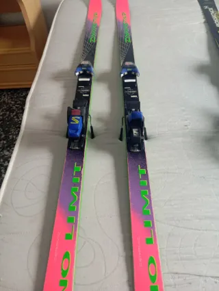 Esquís Rossignol Salto con fijaciones