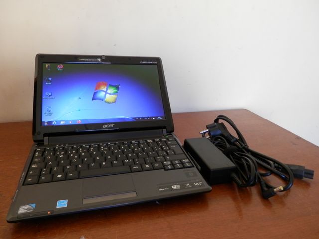 Mini cadena Philips Radio AM-FM+CD+2 Cassettes