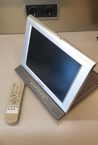 TV 10" IDEAL PARA AUTOCARAVANA,BARCO O CAMPING ETC