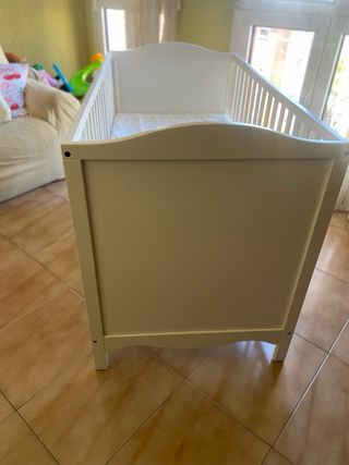 Cuna bebé blanca Ikea