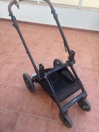 Carro bebé Jane Muum gris, capota,silla y máxicosi