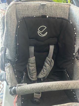 Carro bebé Jane Muum gris, capota,silla y máxicosi