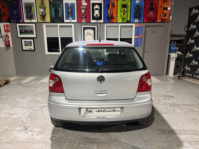 Volkswagen Polo 1.2cc Conceptline 65cv 3p. 2002