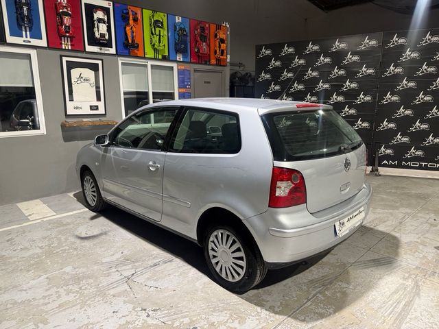 Volkswagen Polo 1.2cc Conceptline 65cv 3p. 2002