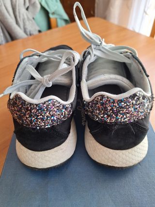 Zapatillas Pepe Jeans Negras y Blancas