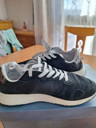 Zapatillas Pepe Jeans Negras y Blancas