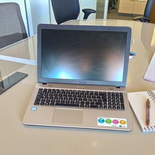 Portátil ASUS i5 - 7thgen

